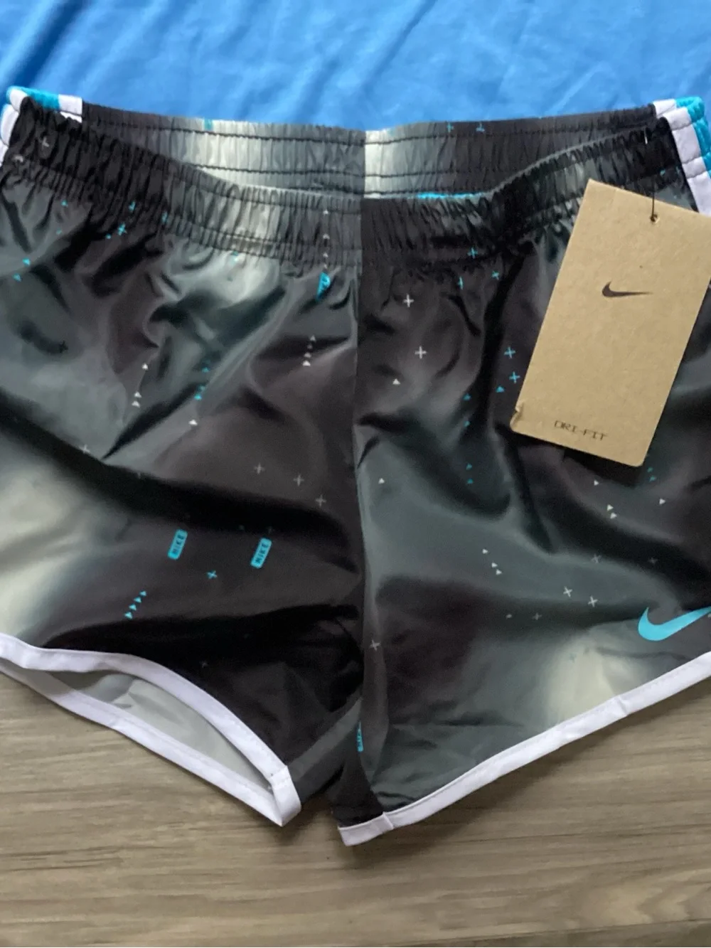 Nike girls Tee & Shorts outfit size 6X(NWT) ~PRICE FIRM, NO OFFERS~